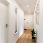 Raw-flat Meier - Modern - Stylisch - Balkon - Netflix Bielefeld
