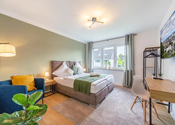 Raw-flat Meier - Modern - Stylisch - Balkon - Netflix Daire